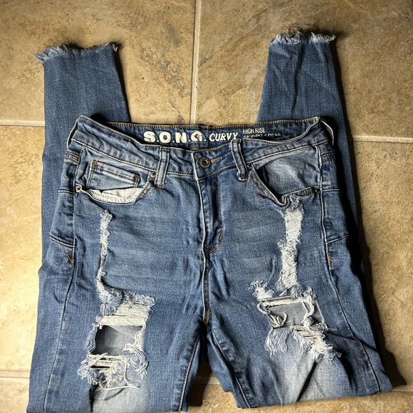 Jeans - Picture 3 of 3